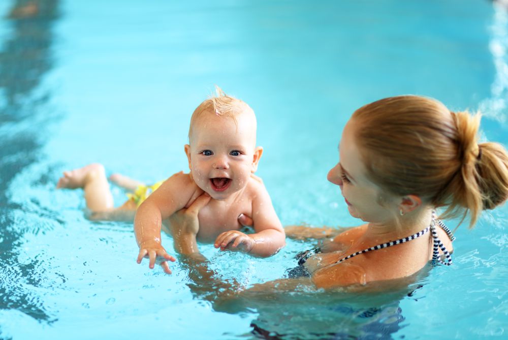 Babyschwimmen (Psychomotorische Frühförderung im Wasser)